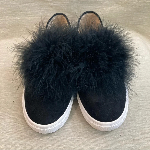 STEVE MADDEN Sz 7.5 Emily Black Suede Feather Pom Pom  Slip On Sneakers Shoes - Picture 2 of 12
